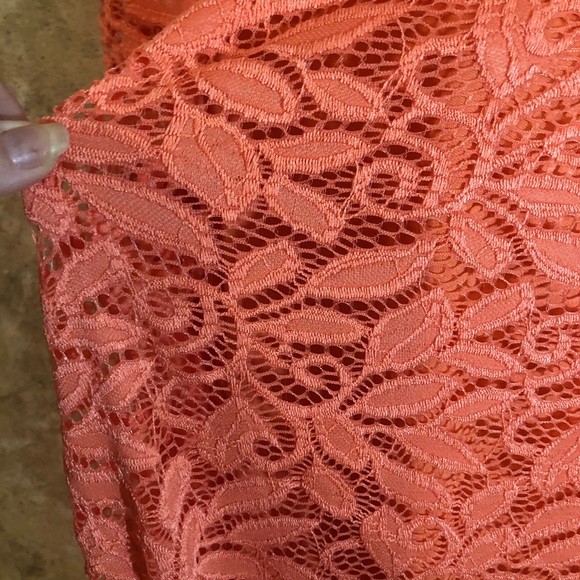 Sandra Darren Pull-Over Floral Lace Dress - Picture 9 of 13